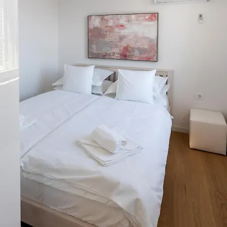 Lägenhet 1bdr With Balcony At Prime Location *