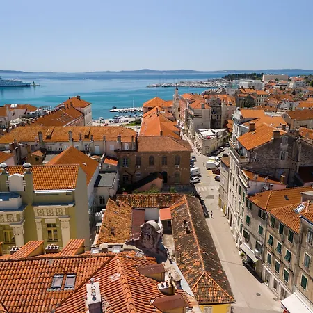 1Bdr Apartment With Balcony At Prime Location Apartamento *