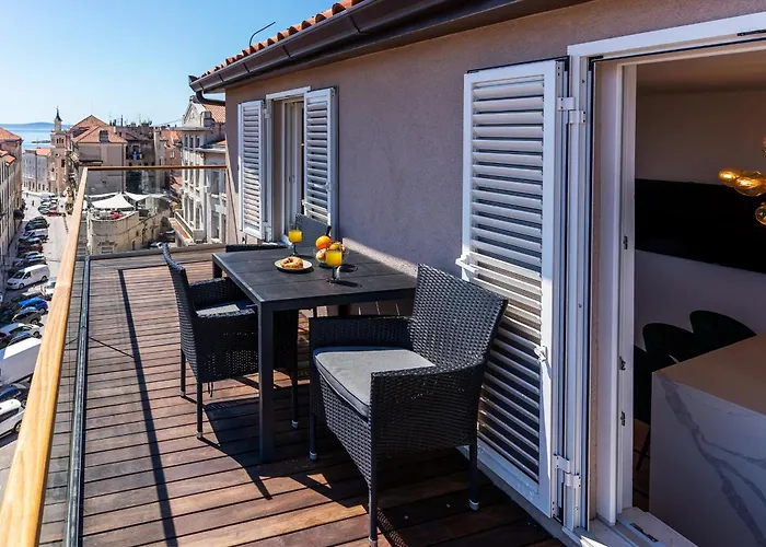 1bdr With Balcony At Prime Location